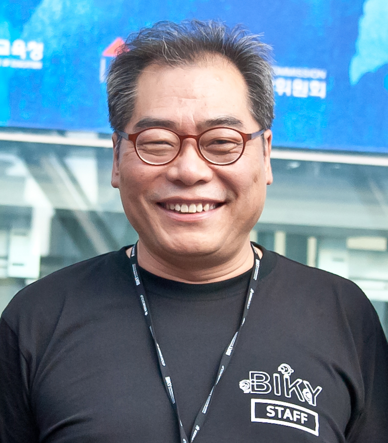 심사위원