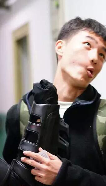 감독