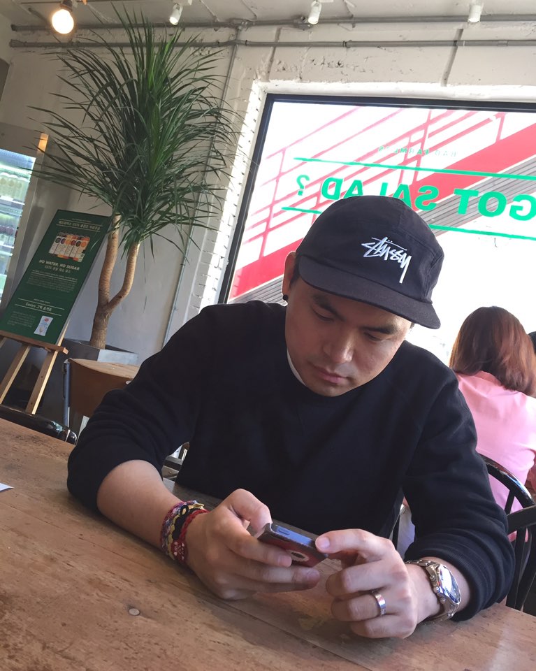 감독