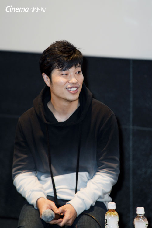 감독
