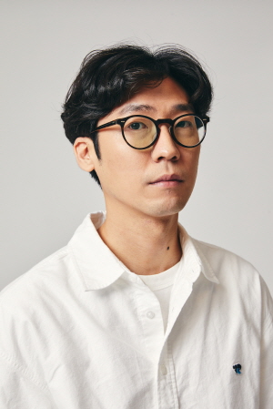감독